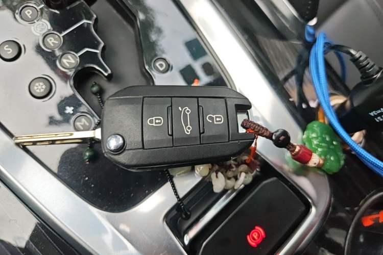 Used Peugeot 3008 2013 1.6THP Automatic Prestige Edition Vehicle Key