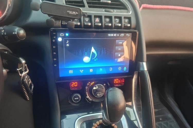 Used Peugeot 3008 2013 1.6THP Automatic Prestige Edition Audio And AC Panel