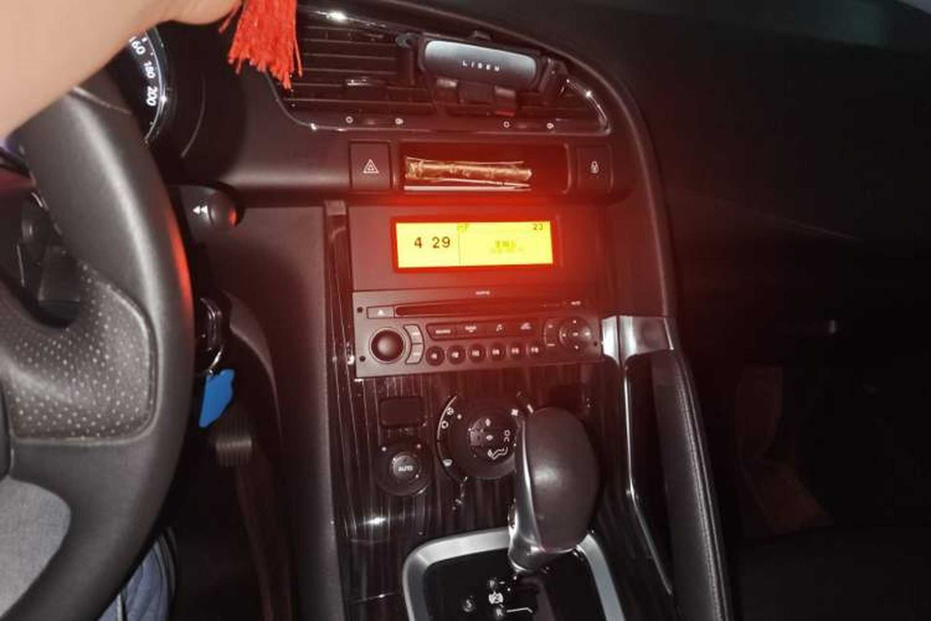 Used Peugeot 3008 2013 1.6THP Automatic Trend Edition Audio And AC Panel