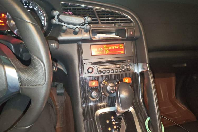 Used Peugeot 3008 2013 2.0L Automatic Trend Edition Audio And AC Panel