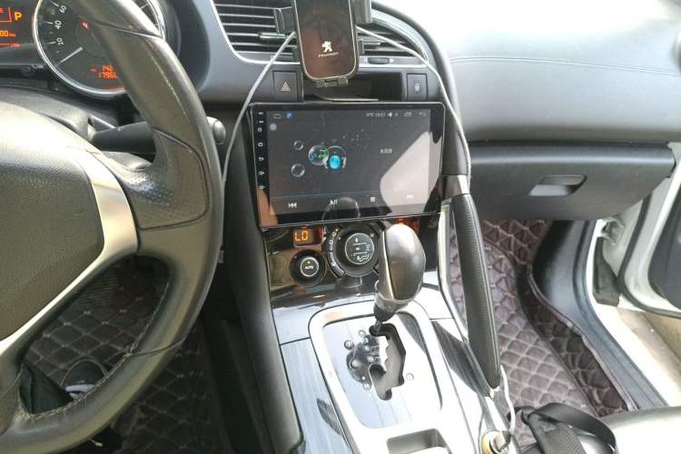 Used Peugeot 3008 2013 2.0L Automatic Trend Edition Audio And AC Panel
