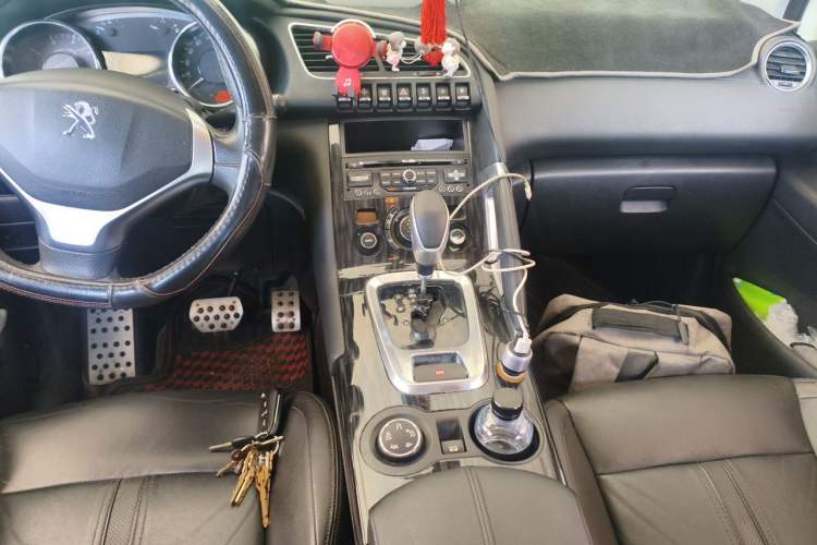 Used Peugeot 3008 2013 1.6THP Automatic Prestige Edition Audio And AC Panel