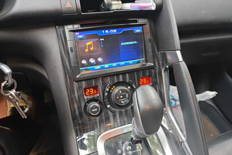 Used Peugeot 3008 2013 2.0L Automatic Trend Edition Audio And AC Panel
