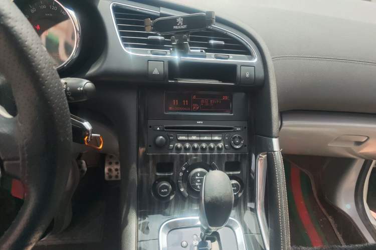 Used Peugeot 3008 2013 2.0L Automatic Classic Edition Audio And AC Panel