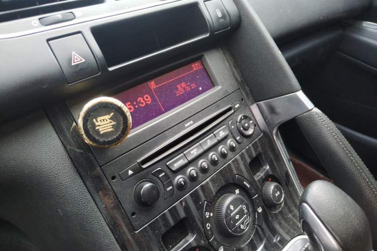 Used Peugeot 3008 2013 2.0L Automatic Trend Edition Audio And AC Panel