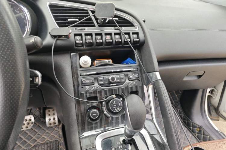 Used Peugeot 3008 2013 1.6THP Roland Garros Edition Audio And AC Panel