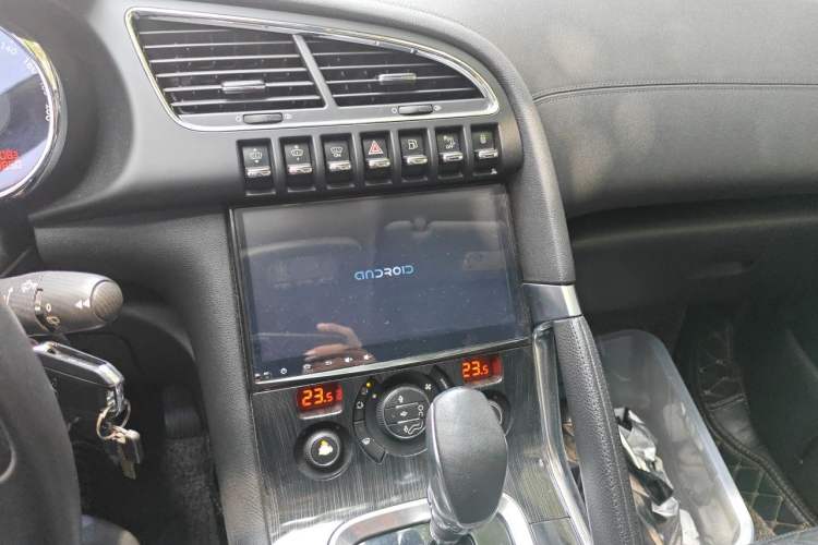 Used Peugeot 3008 2013 1.6THP Automatic Prestige Edition Audio And AC Panel