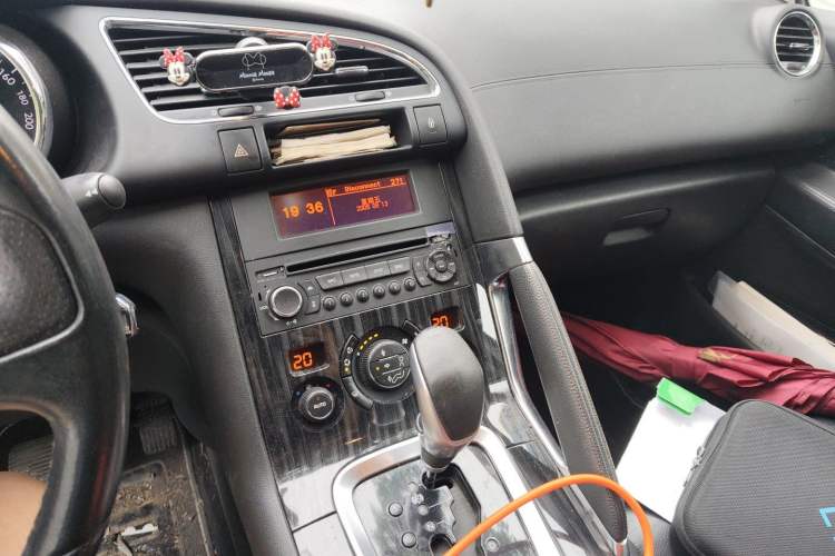 Used Peugeot 3008 2013 2.0L Automatic Trend Edition Audio And AC Panel