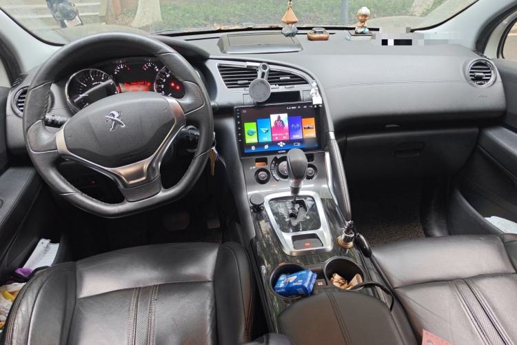 Used Peugeot 3008 2013 2.0L Automatic Trend Edition Center Console
