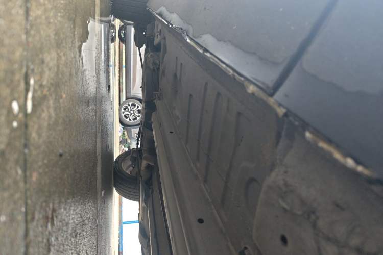 Used Peugeot 3008 2013 2.0L Automatic Trend Edition Chassis Front Right