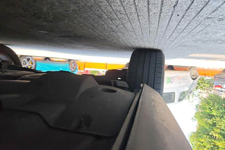 Used Peugeot 3008 2013 2.0L Automatic Trend Edition Chassis Rear Right