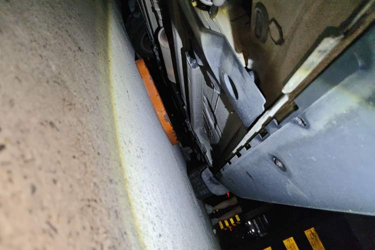 Used Peugeot 3008 2013 2.0L Automatic Trend Edition Chassis Rear Right
