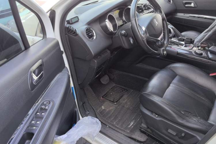 Used Peugeot 3008 2013 1.6THP Automatic Prestige Edition Driver Seat