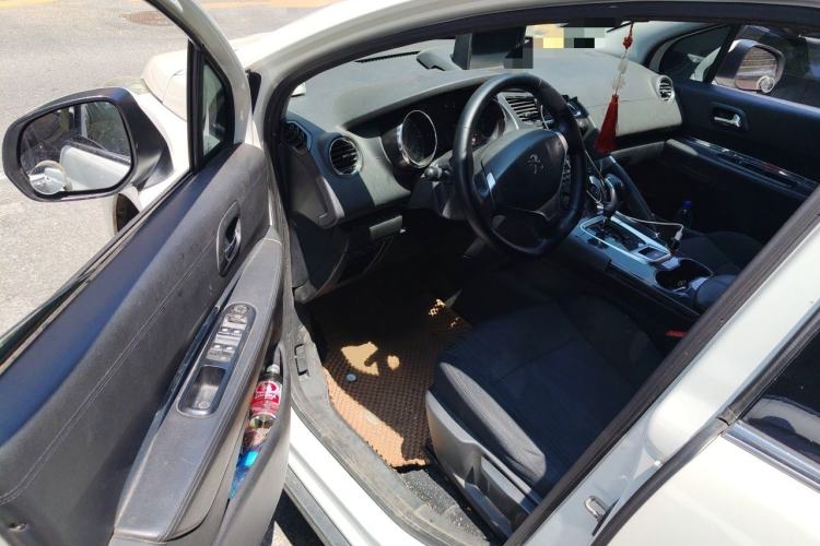 Used Peugeot 3008 2013 2.0L Automatic Classic Edition Driver Seat