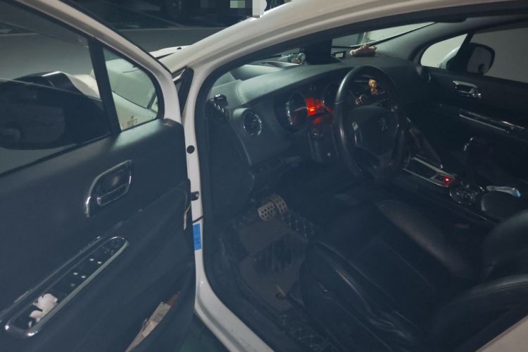 Used Peugeot 3008 2013 1.6THP Roland Garros Edition Driver Seat
