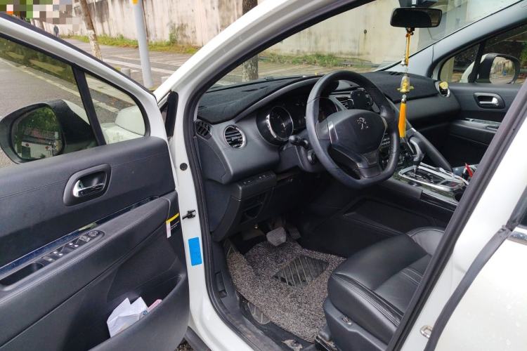 Used Peugeot 3008 2013 2.0L Automatic Trend Edition Driver Seat