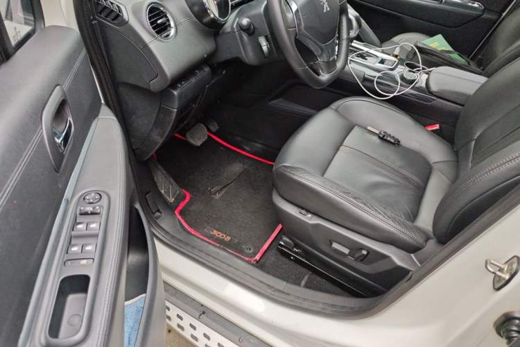 Used Peugeot 3008 2013 1.6THP Automatic Trend Edition Driver Seat