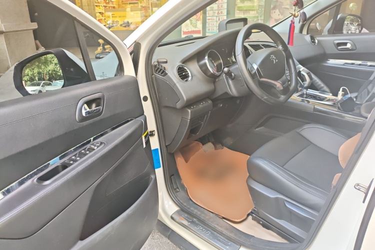 Used Peugeot 3008 2013 2.0L Automatic Classic Edition Driver Seat