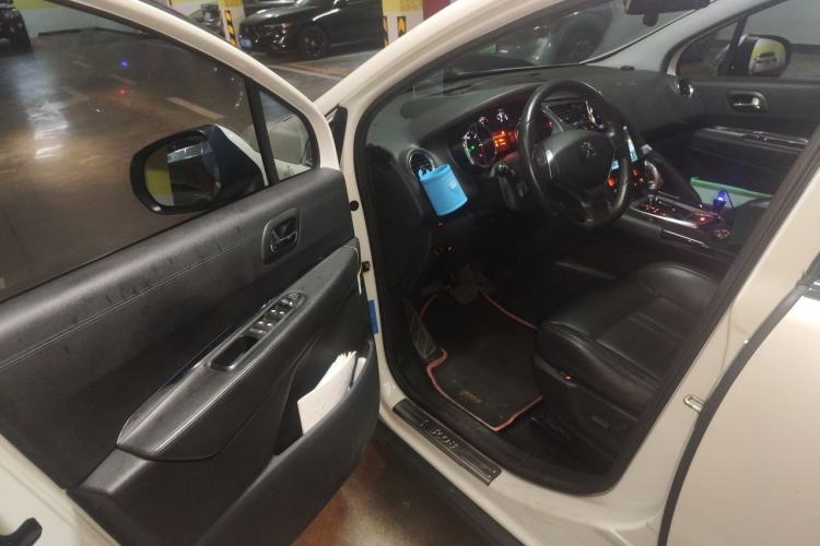 Used Peugeot 3008 2013 1.6THP Automatic Prestige Edition Driver Seat