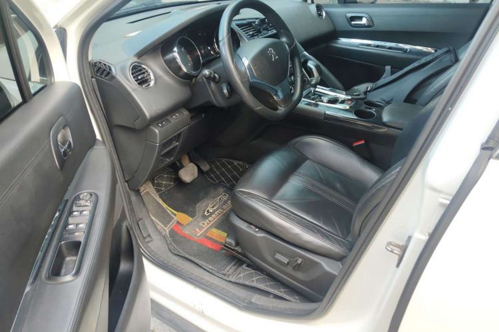 Used Peugeot 3008 2013 2.0L Automatic Trend Edition Driver Seat