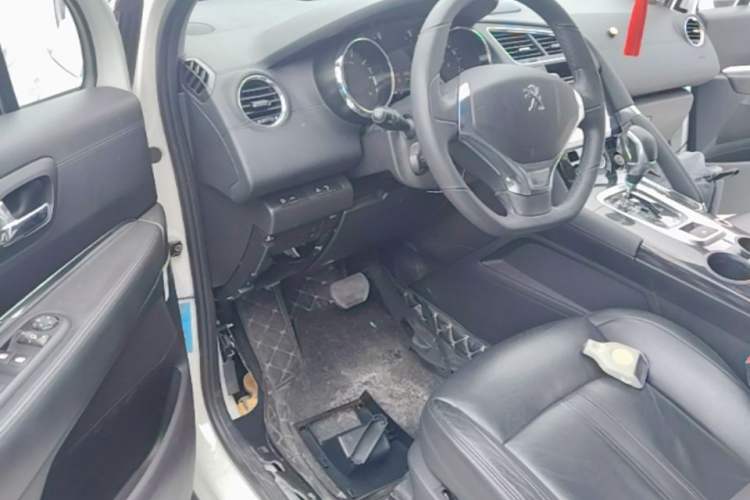 Used Peugeot 3008 2013 2.0L Automatic Trend Edition Driver Seat