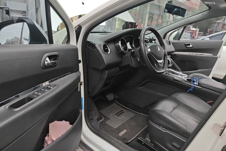 Used Peugeot 3008 2013 2.0L Automatic Trend Edition Driver Seat
