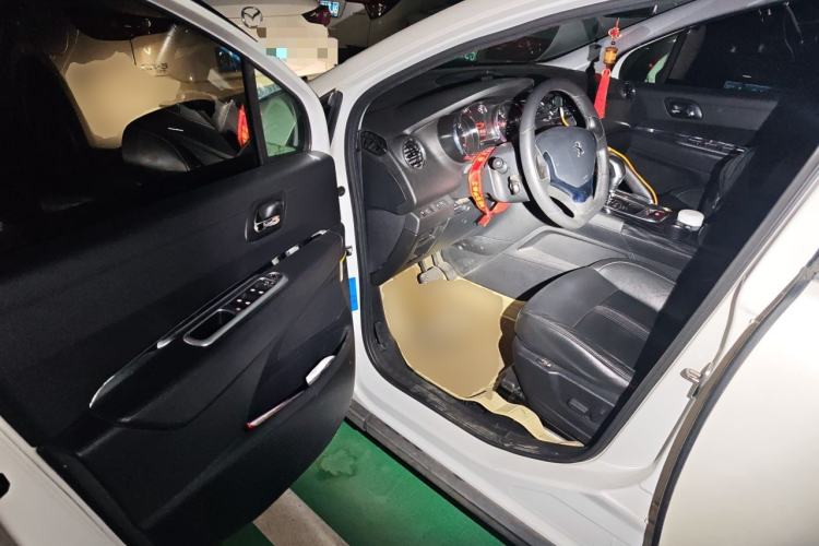 Used Peugeot 3008 2013 2.0L Automatic Trend Edition Driver Seat