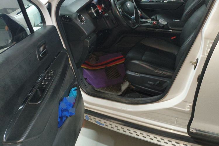 Used Peugeot 3008 2013 1.6THP Roland Garros Edition Driver Seat