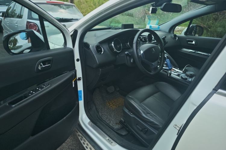 Used Peugeot 3008 2013 1.6THP Automatic Prestige Edition Driver Seat