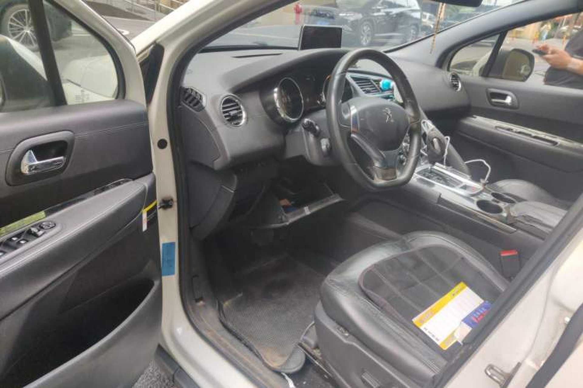 Used Peugeot 3008 2013 2.0L Automatic Trend Edition Driver Seat