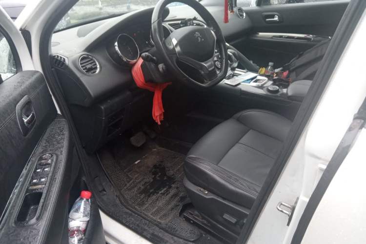 Used Peugeot 3008 2013 1.6THP Automatic Prestige Edition Driver Seat