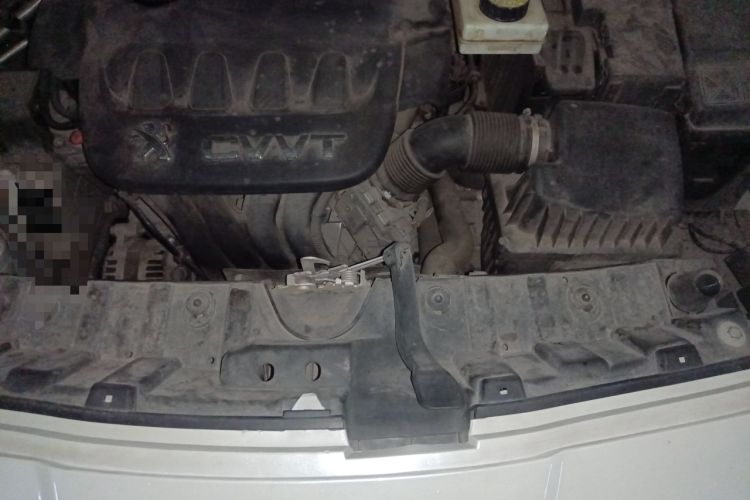 Used Peugeot 3008 2013 2.0L Automatic Trend Edition Engine Bay