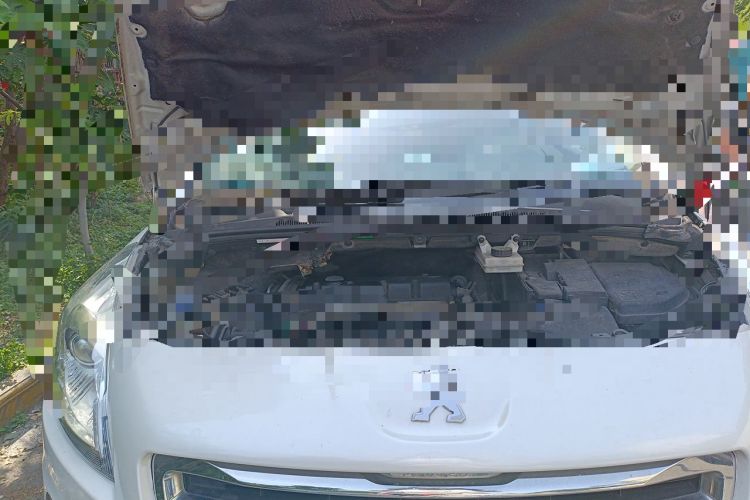 Used Peugeot 3008 2013 2.0L Automatic Classic Edition Engine Bay