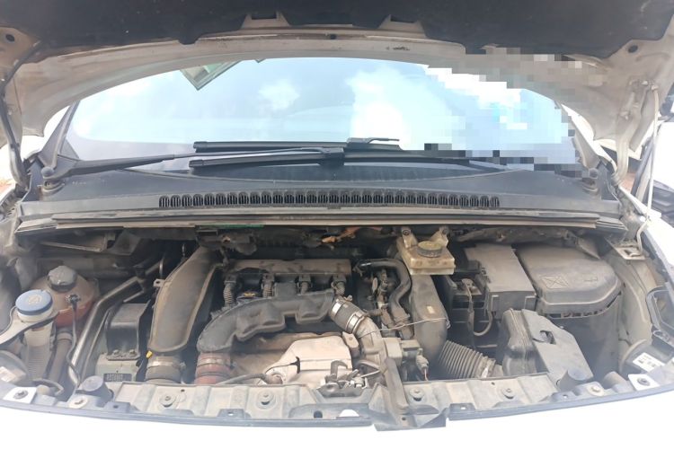 Used Peugeot 3008 2013 1.6THP Automatic Prestige Edition Engine Bay