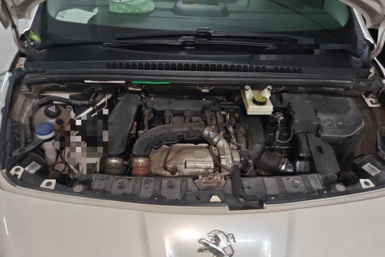 Used Peugeot 3008 2013 1.6THP Automatic Trend Edition Engine Bay