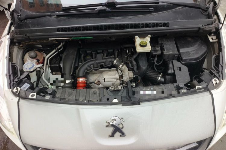 Used Peugeot 3008 2013 1.6THP Automatic Trend Edition Engine Bay