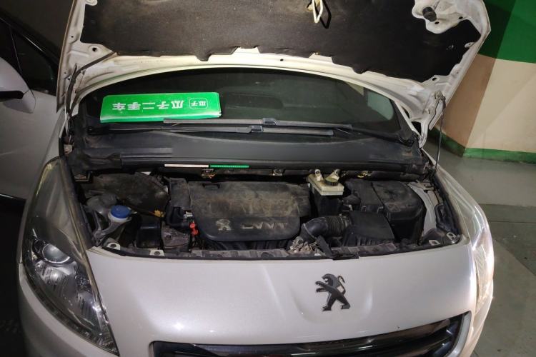 Used Peugeot 3008 2013 2.0L Automatic Trend Edition Engine Bay