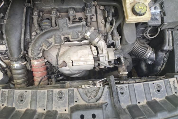 Used Peugeot 3008 2013 1.6THP Automatic Prestige Edition Engine Bay