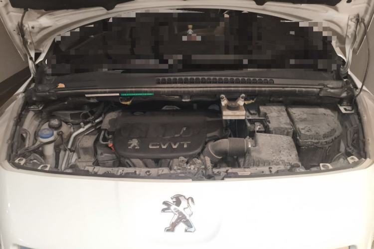 Used Peugeot 3008 2013 2.0L Automatic Trend Edition Engine Bay