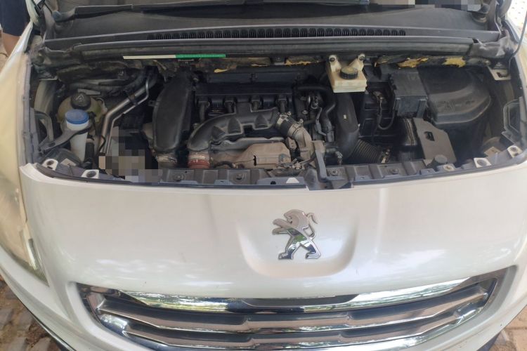 Used Peugeot 3008 2013 1.6THP Automatic Prestige Edition Engine Bay