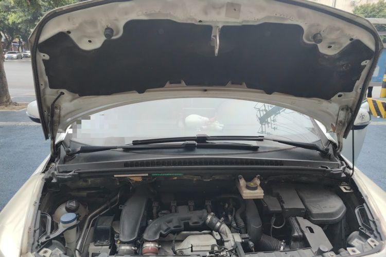 Used Peugeot 3008 2013 1.6THP Automatic Trend Edition Engine Bay