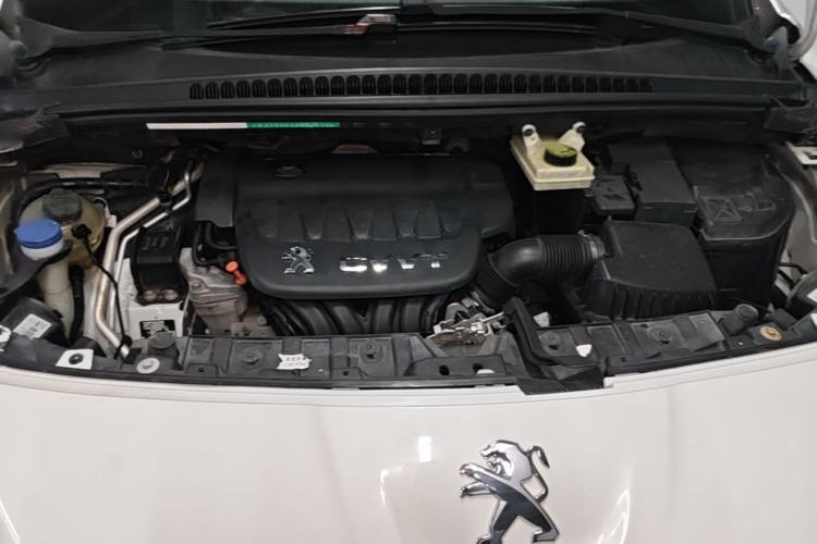 Used Peugeot 3008 2013 2.0L Automatic Classic Edition Engine Bay