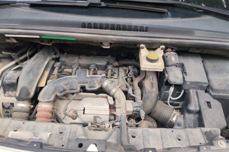 Used Peugeot 3008 2013 1.6THP Automatic Prestige Edition Engine Bay