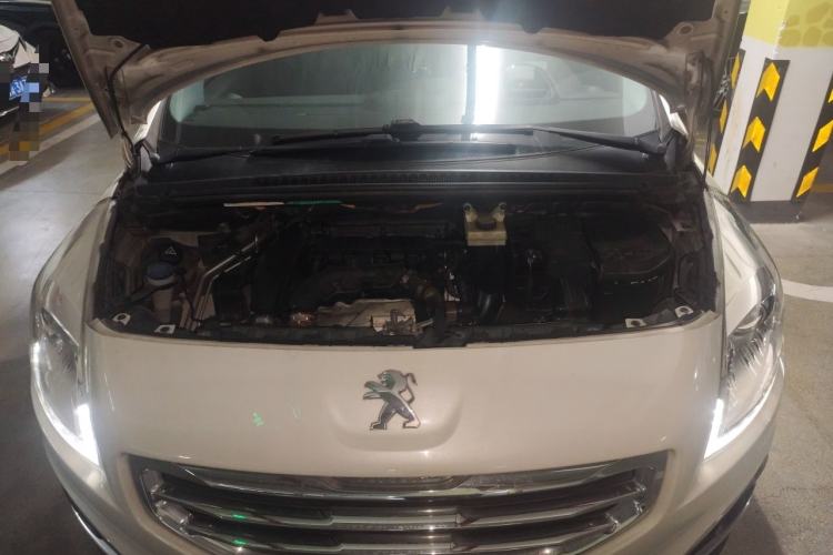 Used Peugeot 3008 2013 1.6THP Automatic Prestige Edition Engine Bay