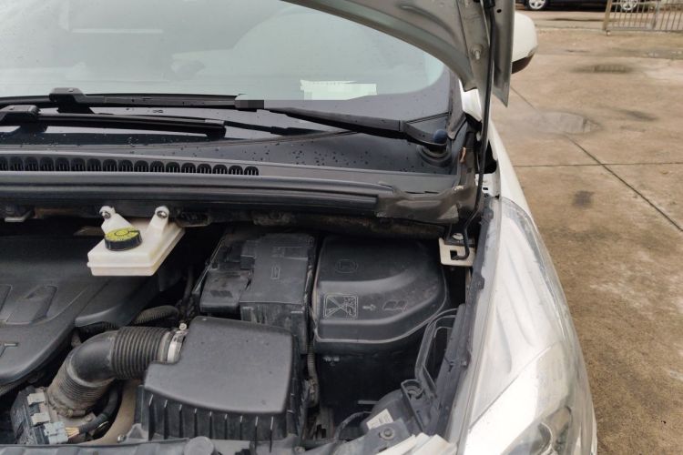 Used Peugeot 3008 2013 2.0L Automatic Trend Edition Engine Bay Left