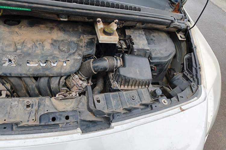 Used Peugeot 3008 2013 2.0L Automatic Trend Edition Engine Bay Left