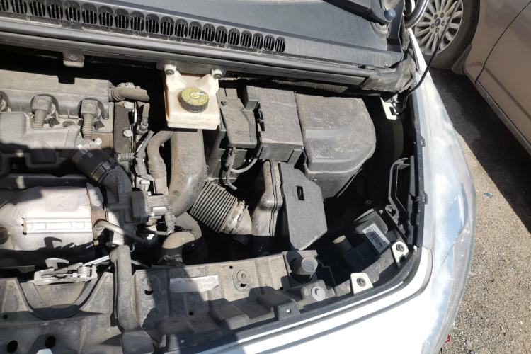 Used Peugeot 3008 2013 1.6THP Automatic Prestige Edition Engine Bay Left
