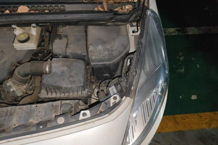 Used Peugeot 3008 2013 2.0L Automatic Trend Edition Engine Bay Left