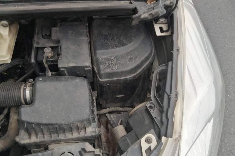 Used Peugeot 3008 2013 2.0L Automatic Trend Edition Engine Bay Left