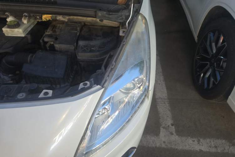 Used Peugeot 3008 2013 2.0L Automatic Trend Edition Engine Bay Left